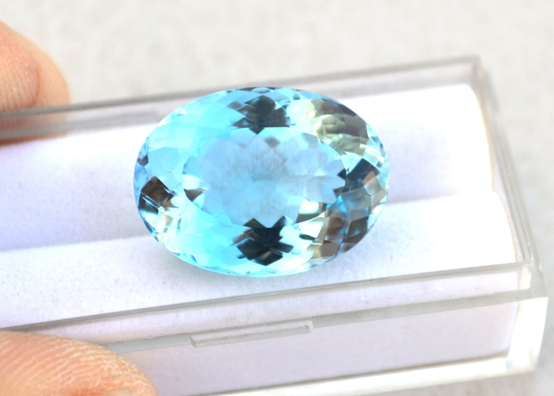 35.09 Carat Oval Cut Sky Blue Topaz - 3