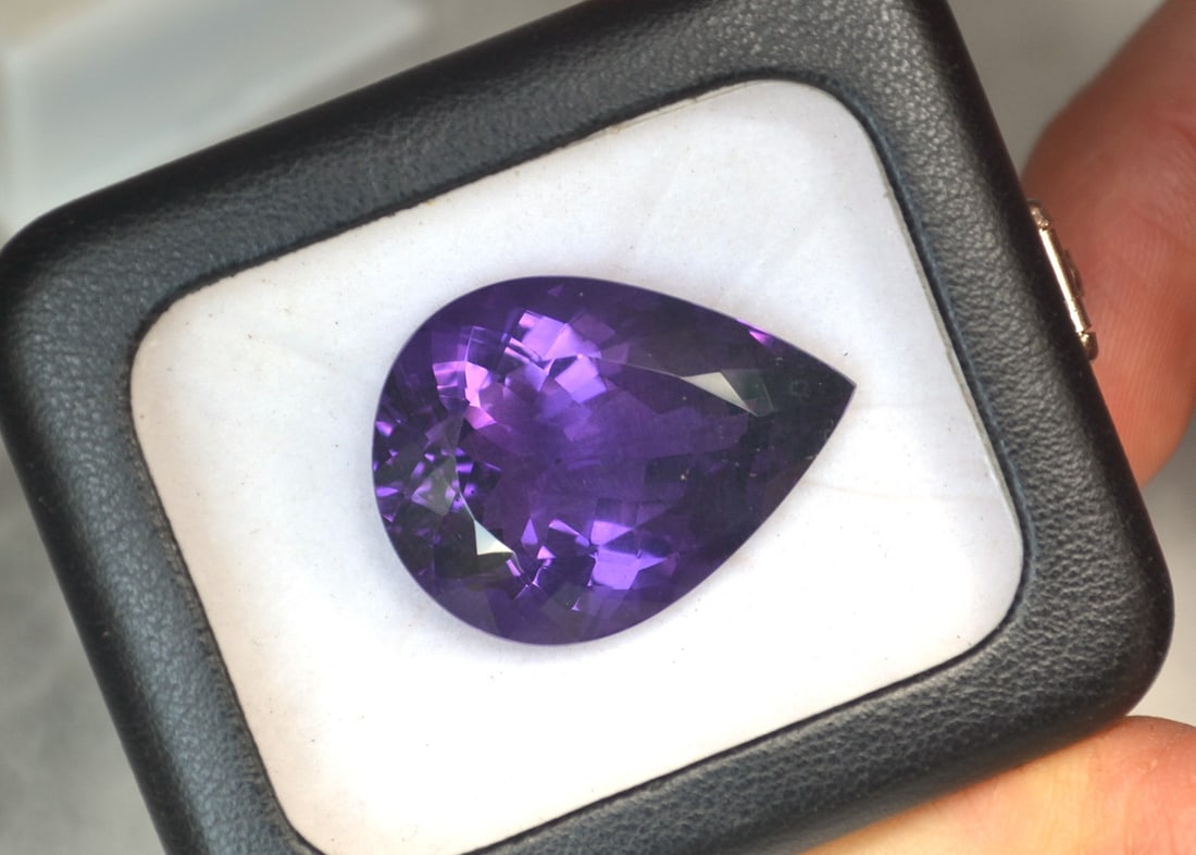 43.17 Carat Pear Cut Amethyst - 4