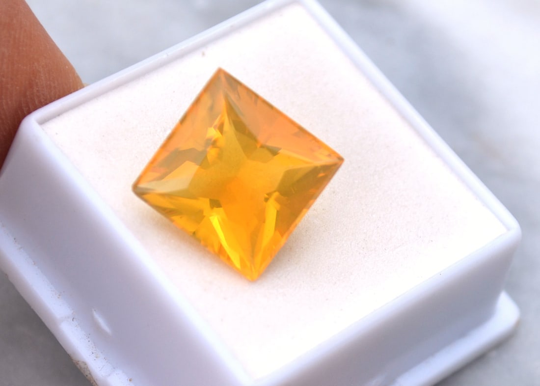 8.50 Carat Princess Cut Fire Opal - 3