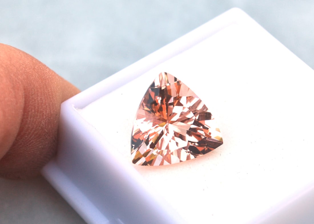 6.40 Carat Trillion Cut Morganite with Independent Wholesale Appraisal - 2