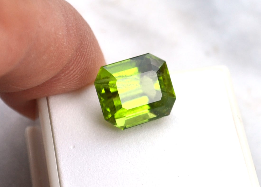 11.21 Carat Certified Octagon Cut Peridot - 2