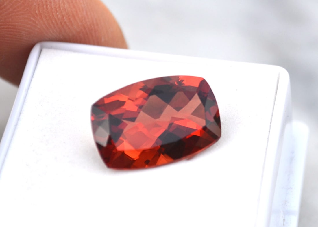 6.21 Carat Cushion Cut Red Sunstone: Wow, what an exceptional Sunstone, most likely mined in Oregon, USA. Red Sunstone is nearly always mined in Oregon, so as you can imagine, the value is quite high. This stone is top red color and