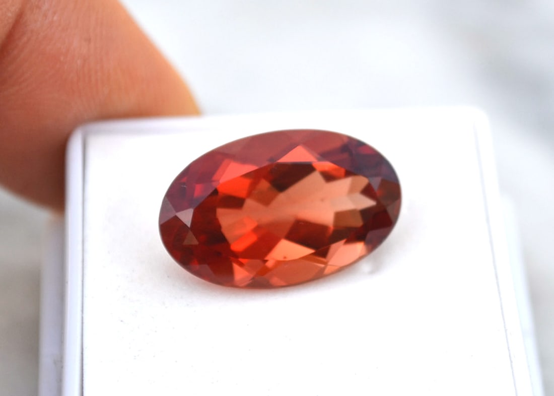 10.13 Carat Oval Cut Red Sunstone: Wow, what an exceptional Sunstone, most likely mined in Oregon, USA. Red Sunstone is nearly always mined in Oregon, so as you can imagine, the value is quite high. This stone is top red color and