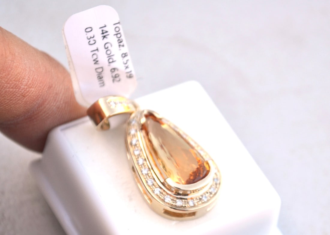 Imperial Topaz Pendant in 14k Gold - 2