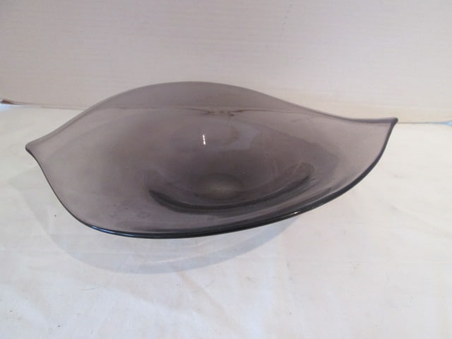 Studio Art Glass Open Form Amethyst Bowl (1 of 2)