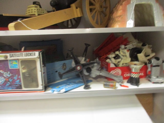 Vintage 1960s Mattel Major Matt Mason Space Toys (1 of 10)