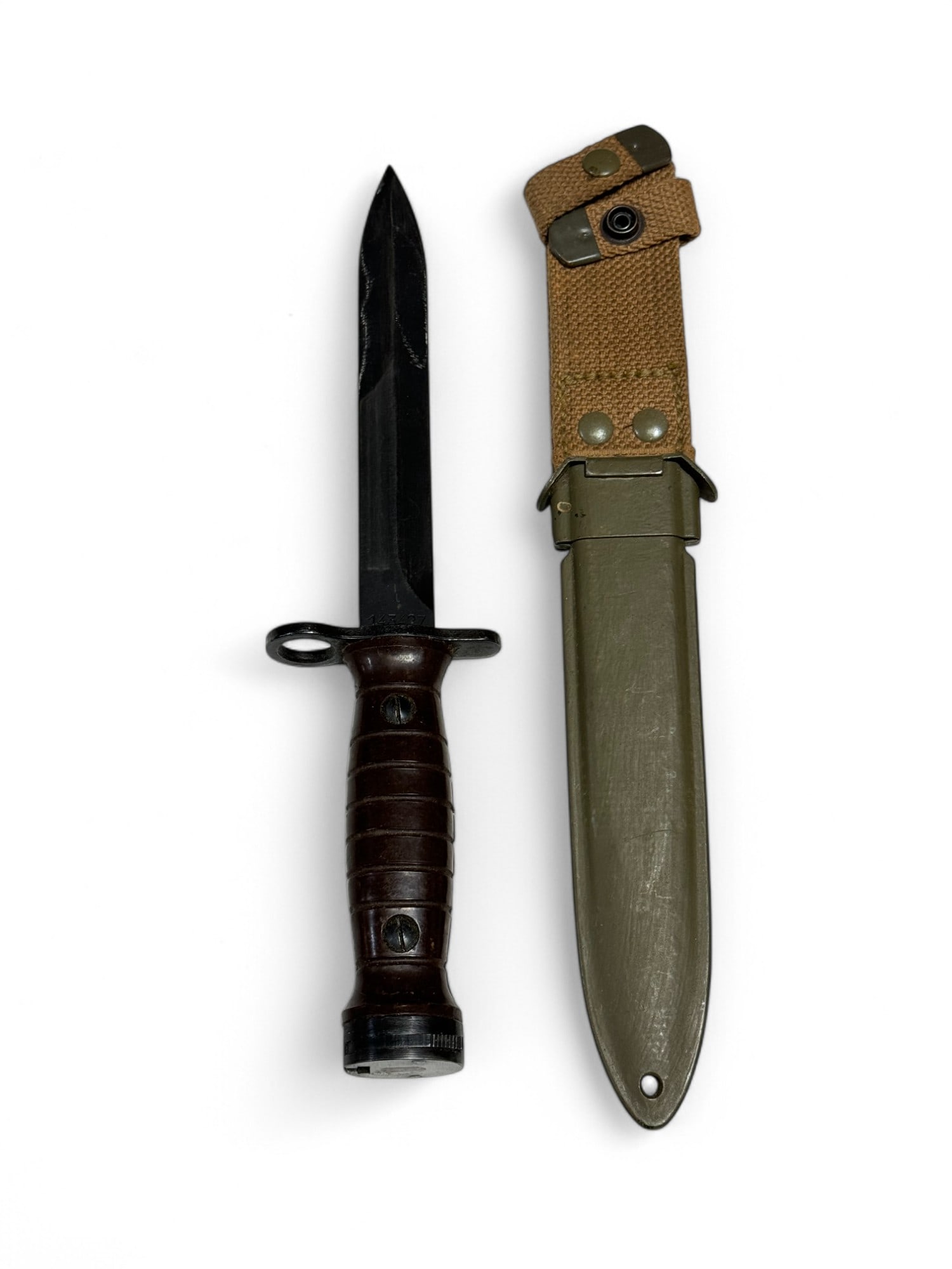 1960 AET M4 Bayonet with Scabbard for M1 Carbine: See Photos.