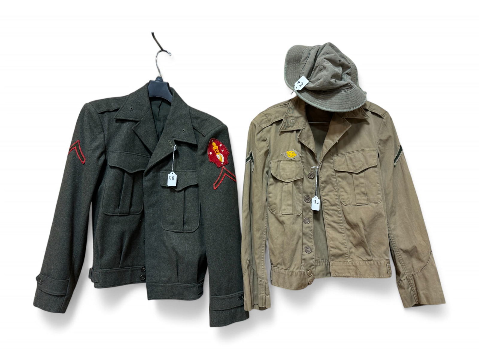 US WWII Marine Corps Uniform Lot (1 of 15)