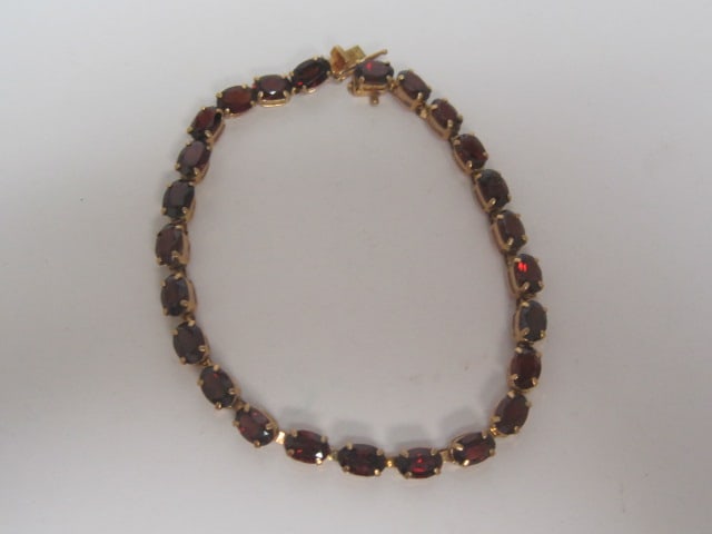 14k Gold 7" Garnet Bracelet (1 of 5)