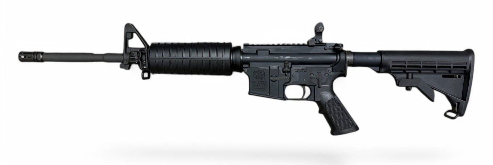 Excellent Smith & Wesson Model M&P-15 5.56 Semi-Automatic M4 Carbine (1 of 13)