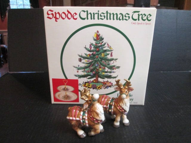 Fitz & Floyd Reindeer Shakers and Spode Christmas Tree Double Tier Tray in Original Box (1 of 6)
