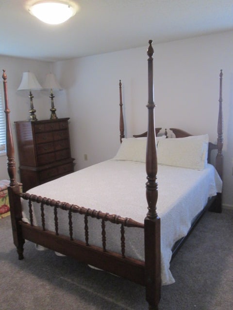 American Drew Cherry 4 Poster Queen Size Bed with Metal Rails (1 of 10)