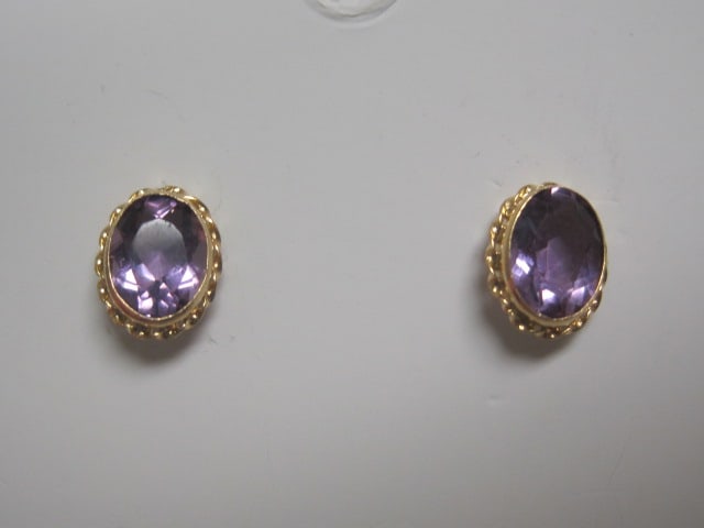 14k Gold Amethyst Pierced Earrings: Weighs 1.2 grams