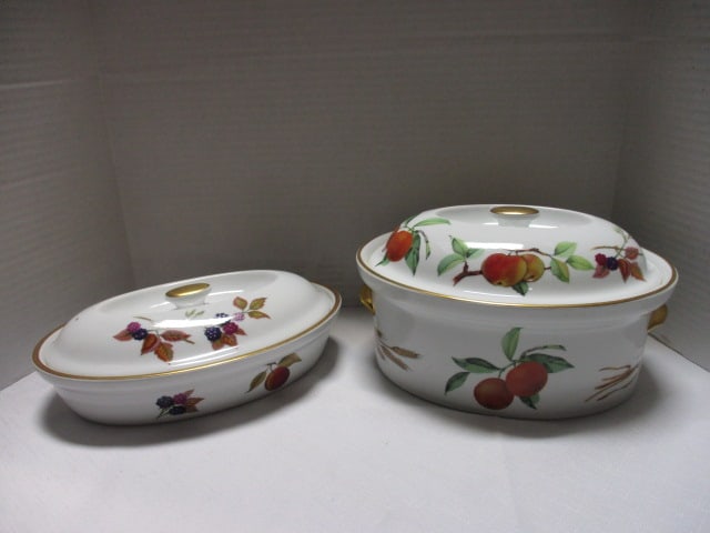 2 Royal Worcester "Eversham Gold" Fine Porcelain Lidded Casserole Dishes (1 of 8)