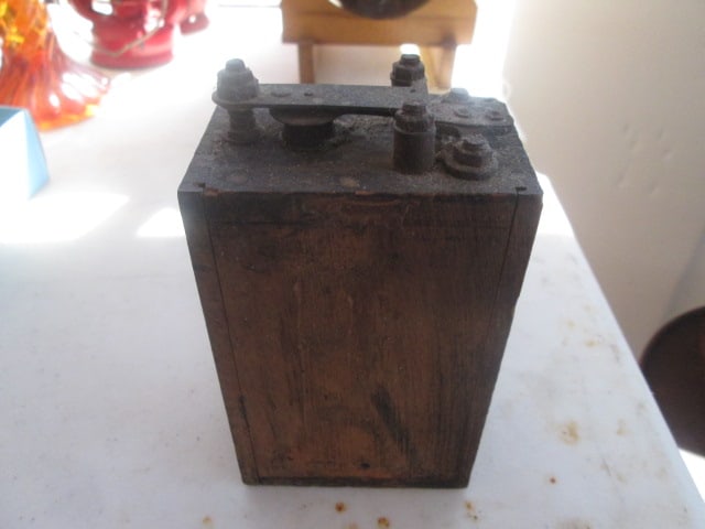 Antique Ford Model T or A Ignition Buzz Coil Battery in Wooden Box Shelf Sitter (1 of 5)