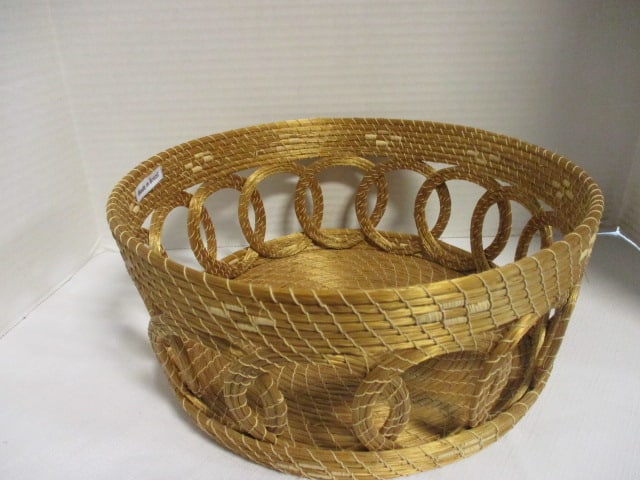 Large Decorative Basket for Fruit or Decoration with Circles Around Edge. (1 of 7)