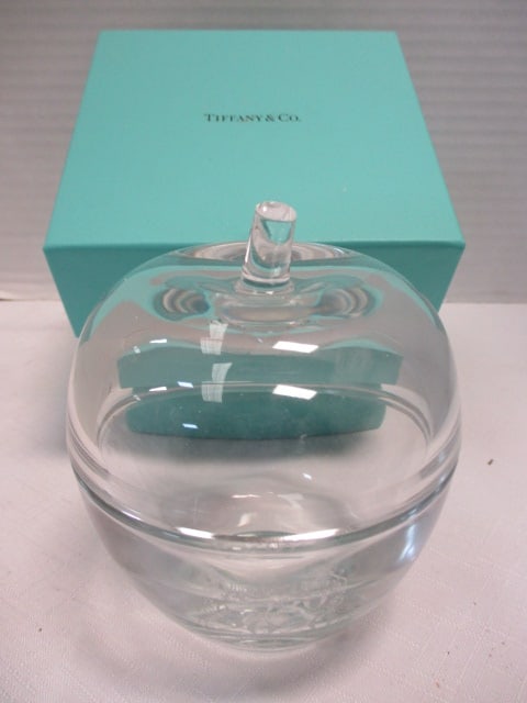 Tiffany & Co. Lead Crystal Apple Dish with Lid wwith Tiffany Box, 2020 Harrahs Cherokee Casino, ...: 4'' tall