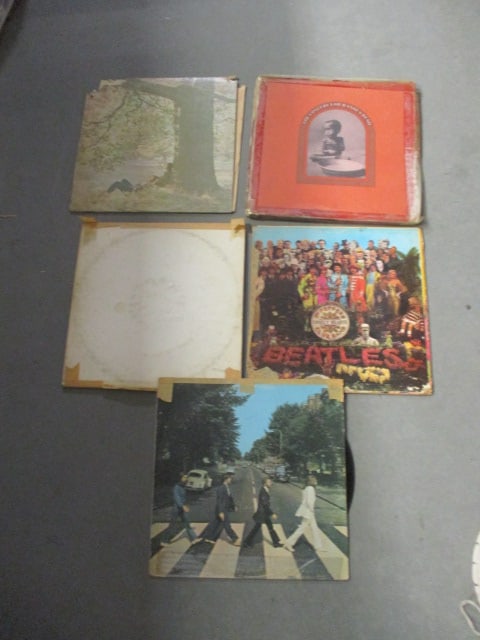 Collection of Vintage The Beatles, John Lennon and George Harrison Vinyl LPs: The Beatles-"St. Peppers Lonely Hearts Club Band", "Abbey Road" and "The White Album". John Lennon "Plastic Ono Band". George Harrison "The Concert for Bangla Desh". See pictures and preview for condi