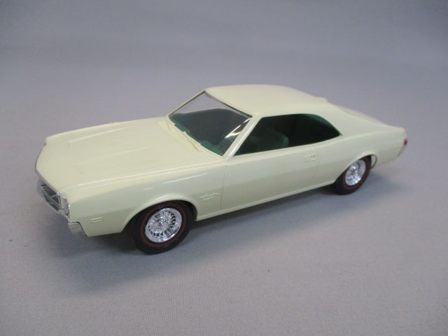 1968 AMC Javelin SST Friction Promo By Jo-Han: .