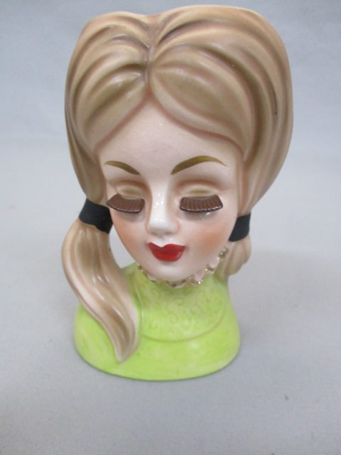 4 1/2" Rubens 4125 Lady Head Vase (1 of 4)