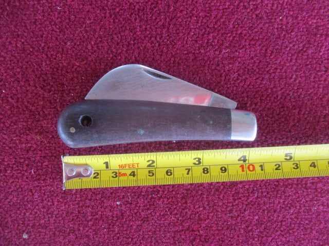 Vintage Hawkbill Folding Knife: .