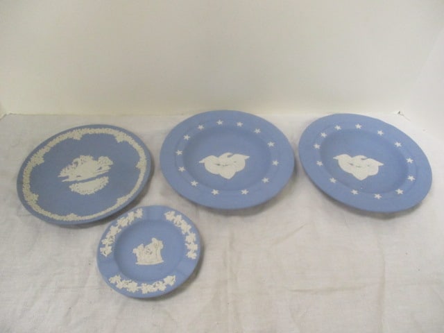 Lot of 4 Vintage Blue Wedgwood Jasperware - Plate, Bowls, Ashtray: 4 1/2" to 7", see pictures and preview for selection and condition