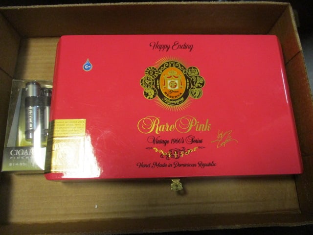 "Rare Pink" Dominican Republic Lacquered Cigar Box and Colibri Cigar II (1 of 7)