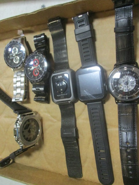 Fiyta Wristwatch, Wyze Watch 47, 2 Carrera Watches, G shock watch: .