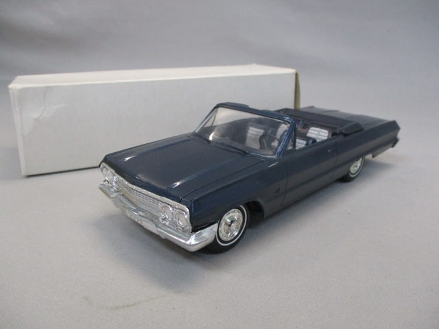 1953 Chevrolet Impala Convertible Promo (1 of 10)