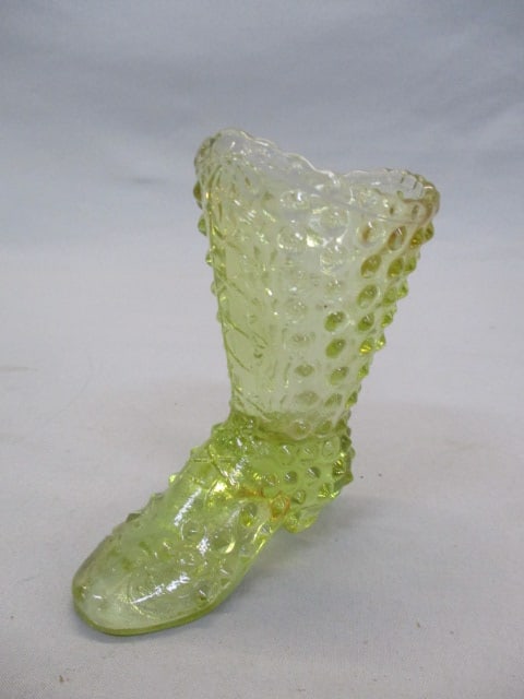 Fenton Yellow Hobnail Laced Boot Figurine 4": .