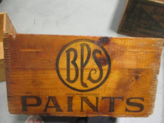 Vintage Wooden Crate, BPS Paints. Manufactored By The Patterson-Sargent Co.: 18.5'' x 14'' x 10''