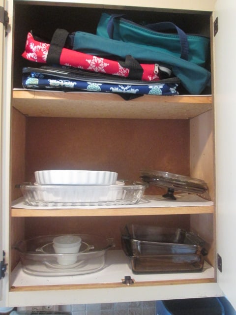 Grouping of Pyrex, Anchor Hocking, Corning Ware Bake Ware and Insulated Carriers: See pictures, Bring Boxes-Local Pickup Only