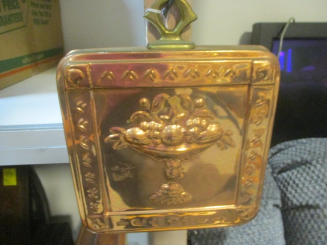 Square Copper Flat Mold with Brass Handle .: 7 1/2'' Square.