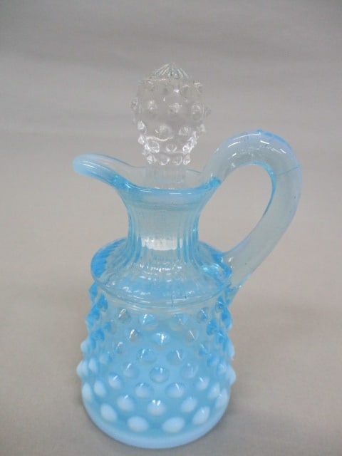Fenton Blue Opalescent Hobnail Cruet 4 1/2" (1 of 3)