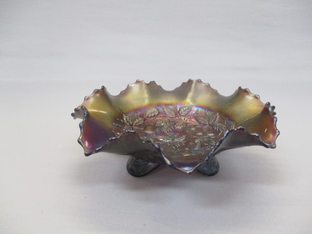 Northwood 3 Fruit Medallion Footed Carnival Glass: Bowl 8 1/2"
