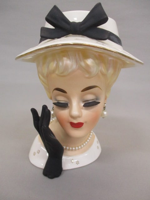 7" Inarco E2322 Lady Head Vase (1 of 4)