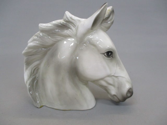 Vintage Horse Head Planter: 6 1/2" x 5 1/2"