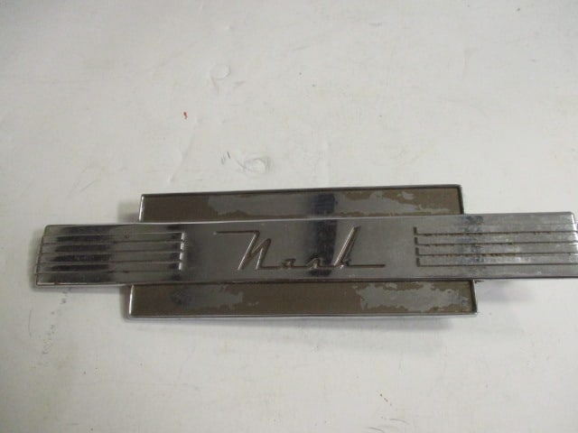 Vintage Nash Motors Chrome Emblem: 8", marked "3109574"