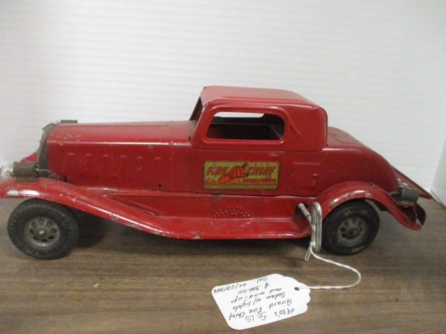 Vintage Girard" Fire Chief Siren Coupe" Wind-Up Toy Car with Lights and Key (1 of 9)