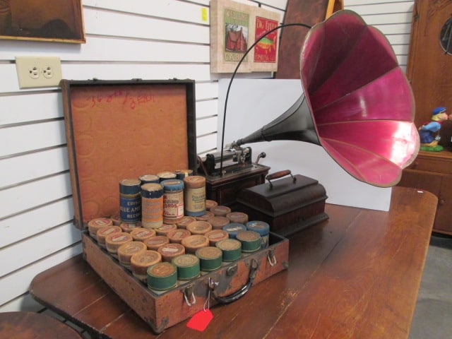 Antique Late 1800s American Graphophone Company Type AO Cylinder Phonograph (1 of 20)
