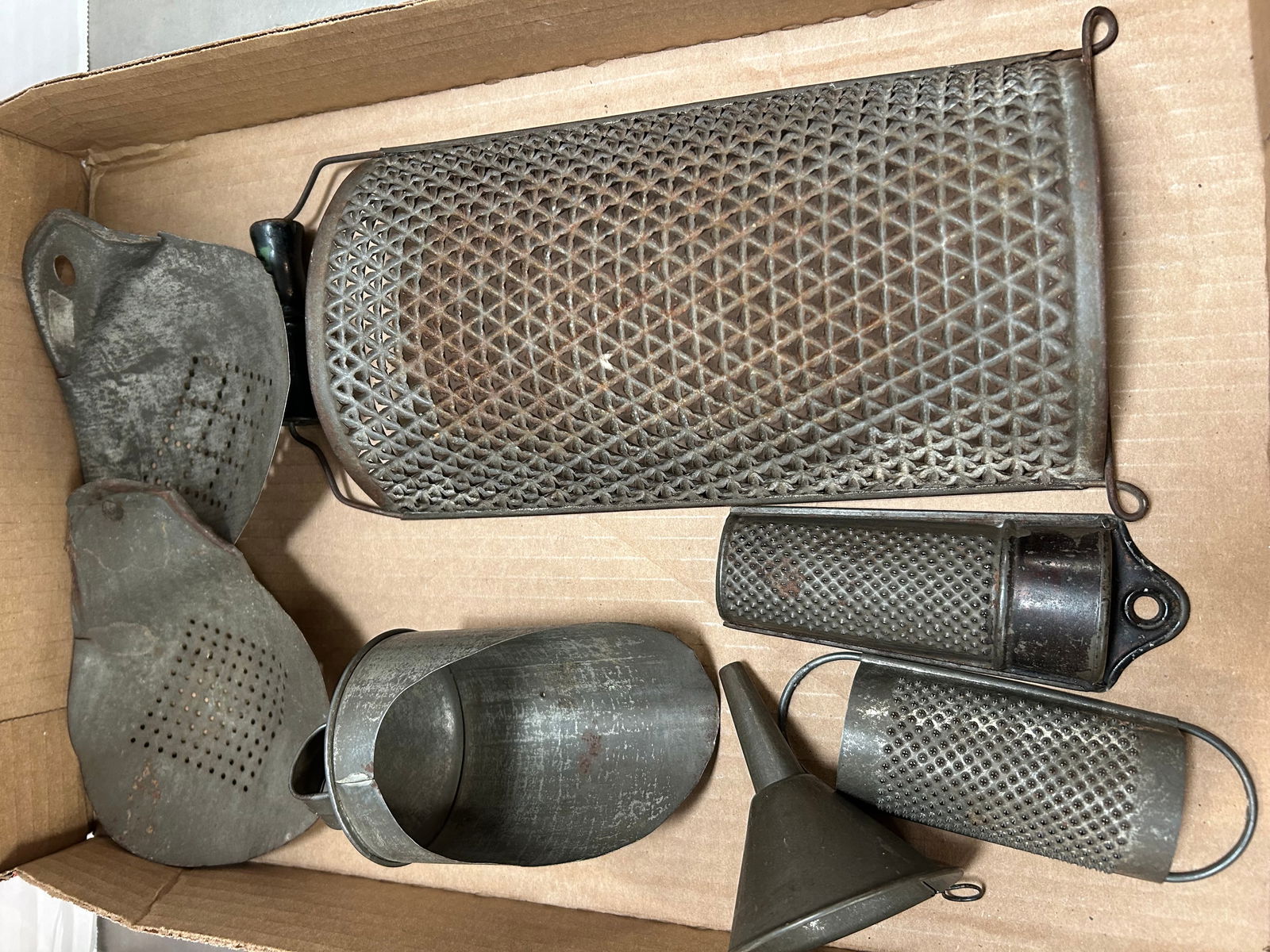 Antique Tin Kitchen Hand Sifting Scoops, Scoop, Funnel and Graters: .