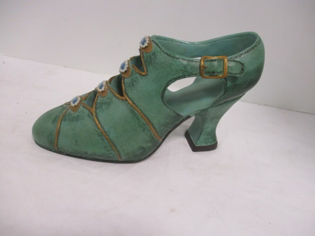 Victorian Ceramic Decorative Shoe Doorstop: 6 x 9