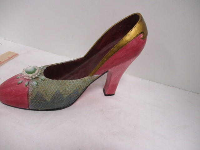 Victorian Ceramic Decorative Shoe Doorstop: 6 x 9