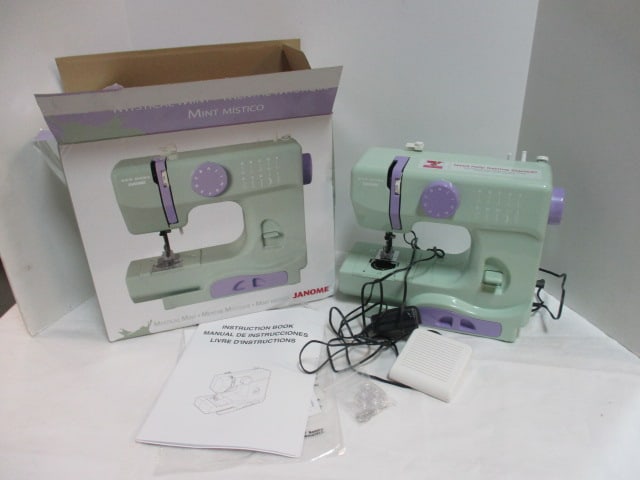 【動作品】NEW HOME midget 手廻しミシン トイミシン 希少 New Home Midget Sewing Machine
