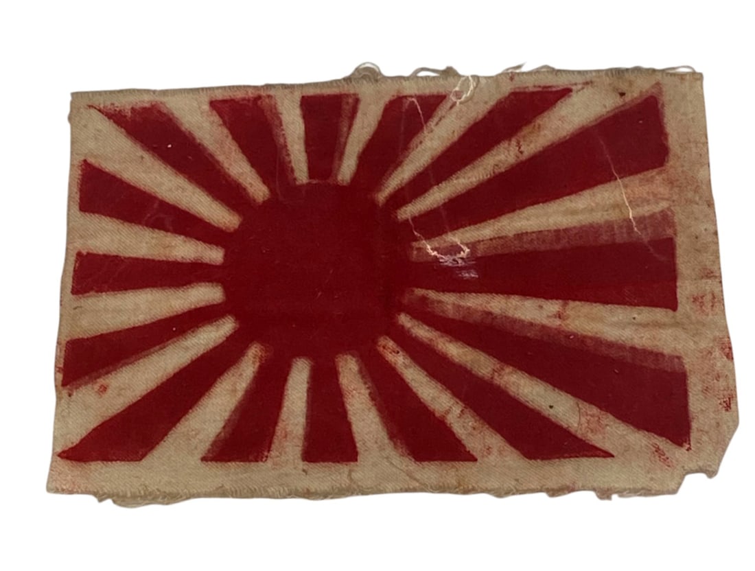 Small 7"x5" WWII Japanese Rising Sun Flag / Pennant (1 of 1)