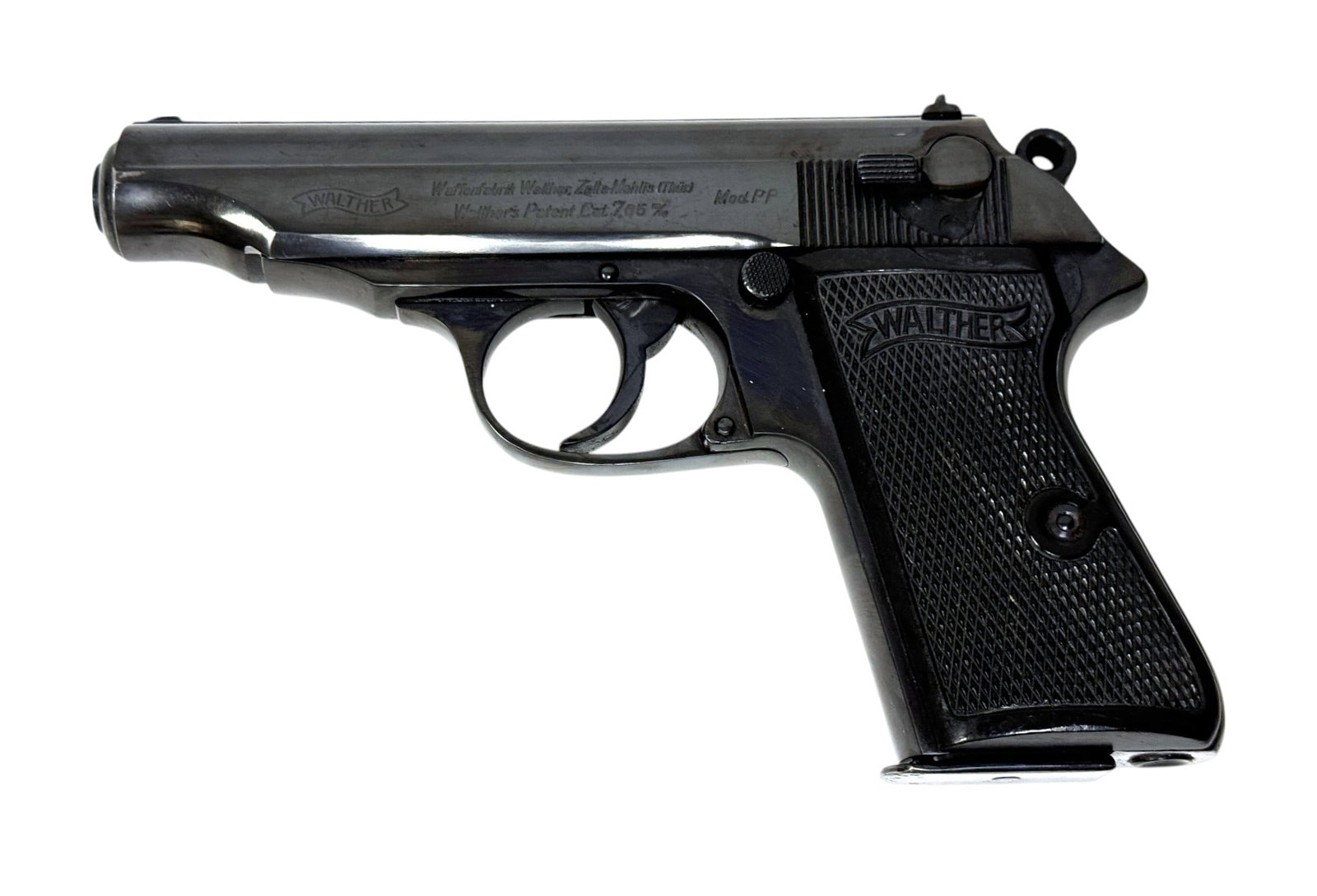 Rare 1940 WWII German Walther Model PP “SS Contract” 7.65mm Semi-Automatic Pistol: S#: 207211P | In the SS Contract pistols of 144xxxP-223xxxP | Eagle/N Proof on Slide and Barrel | Comes with (1) Walther PP 7.65mm Marked Magazine |||| CONDITION: Excellent. 98% high gloss blue reappl