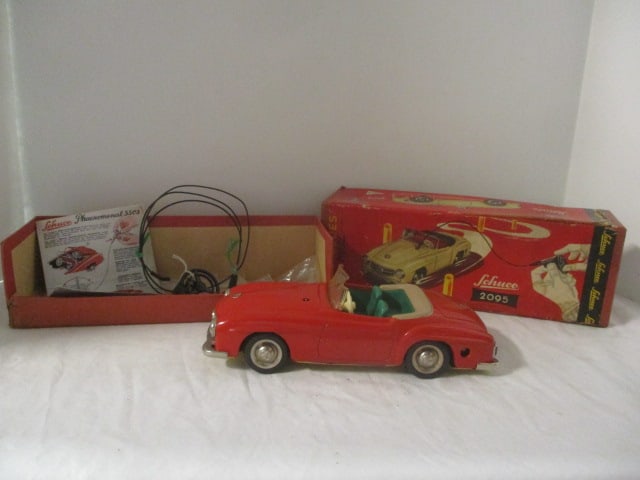 Schuco 2097 Mercedes 190sl Car Kit, Rarer Red Version,