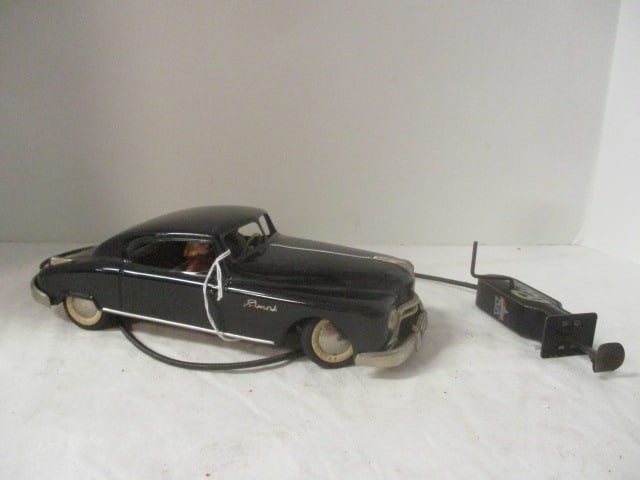 Vintage US-Zone Germany Arnold Primal Cable Control Black Sedan Tin Car with Driver (1 of 10)
