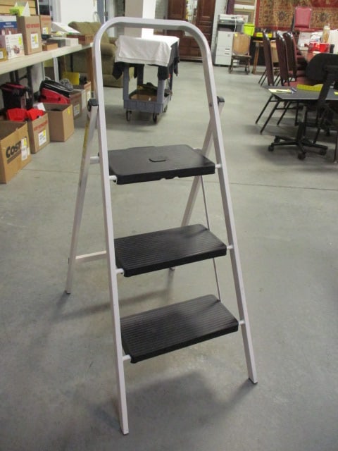 Skinny Mini 3 Step Folding Metal Step Ladder: Local Pickup Only