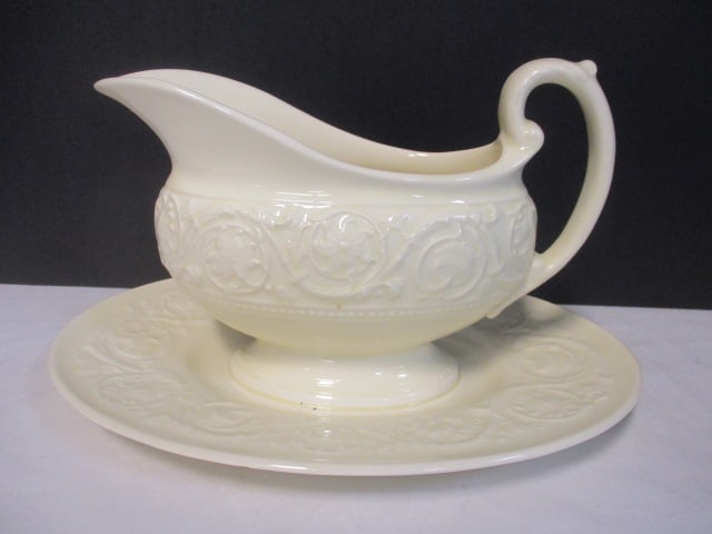Wedgwood Etruria & Barlaston Patrician Sauce Boat with Attached Plate: 9 1/2" long